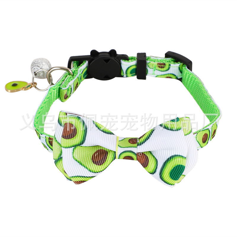 Nuevo producto Pet Fruit Bowknot Correas Cat Collar Bowknot Desmontable Mobile Belt Bell
