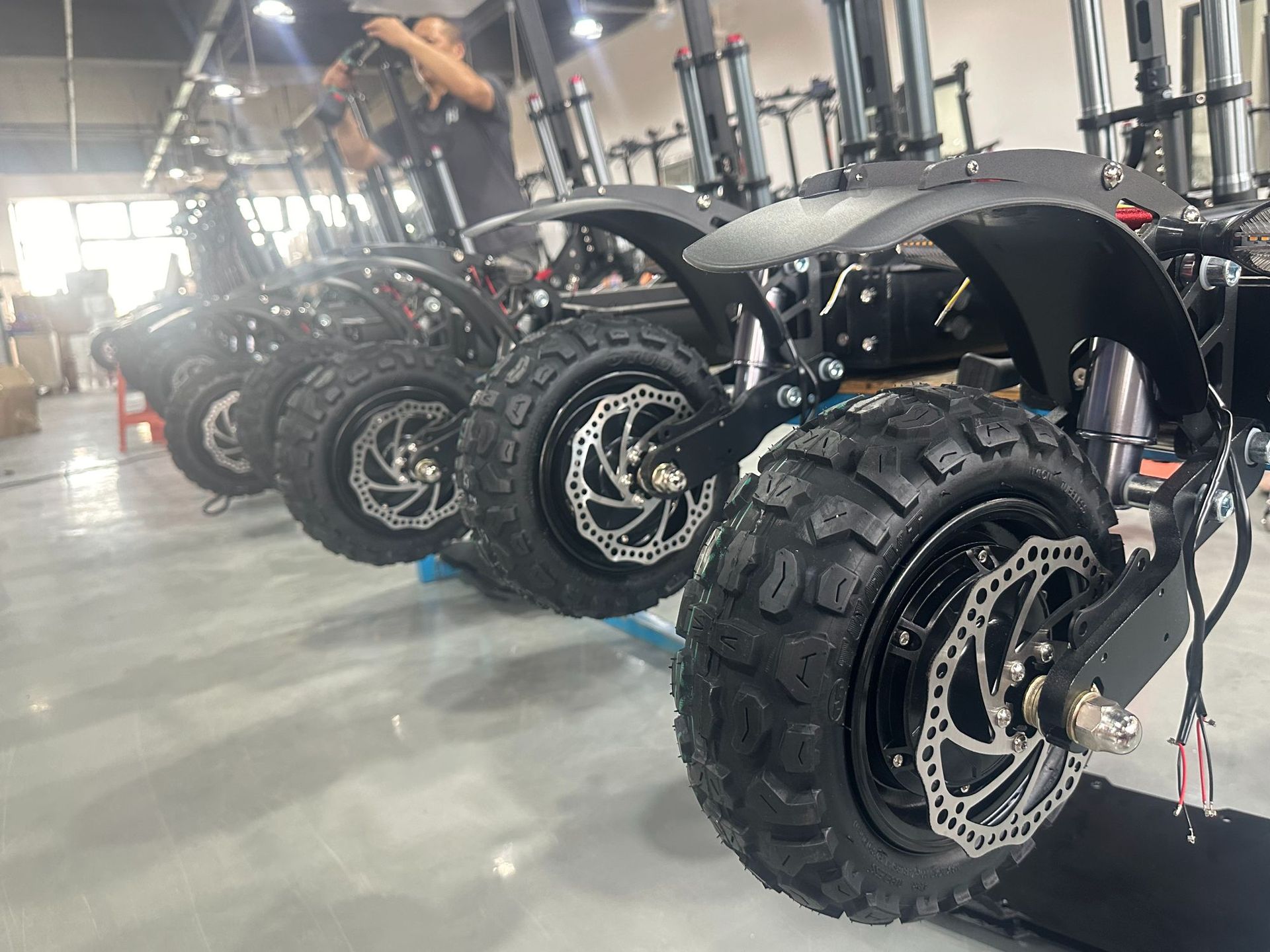 Source factory wholesale overseas warehouse in stock a generation of high-power foldable electric scooter