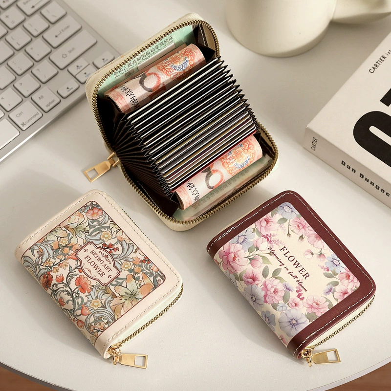 Card holder, sophisticated small shoulder bag, capacious retro storage system, wallet