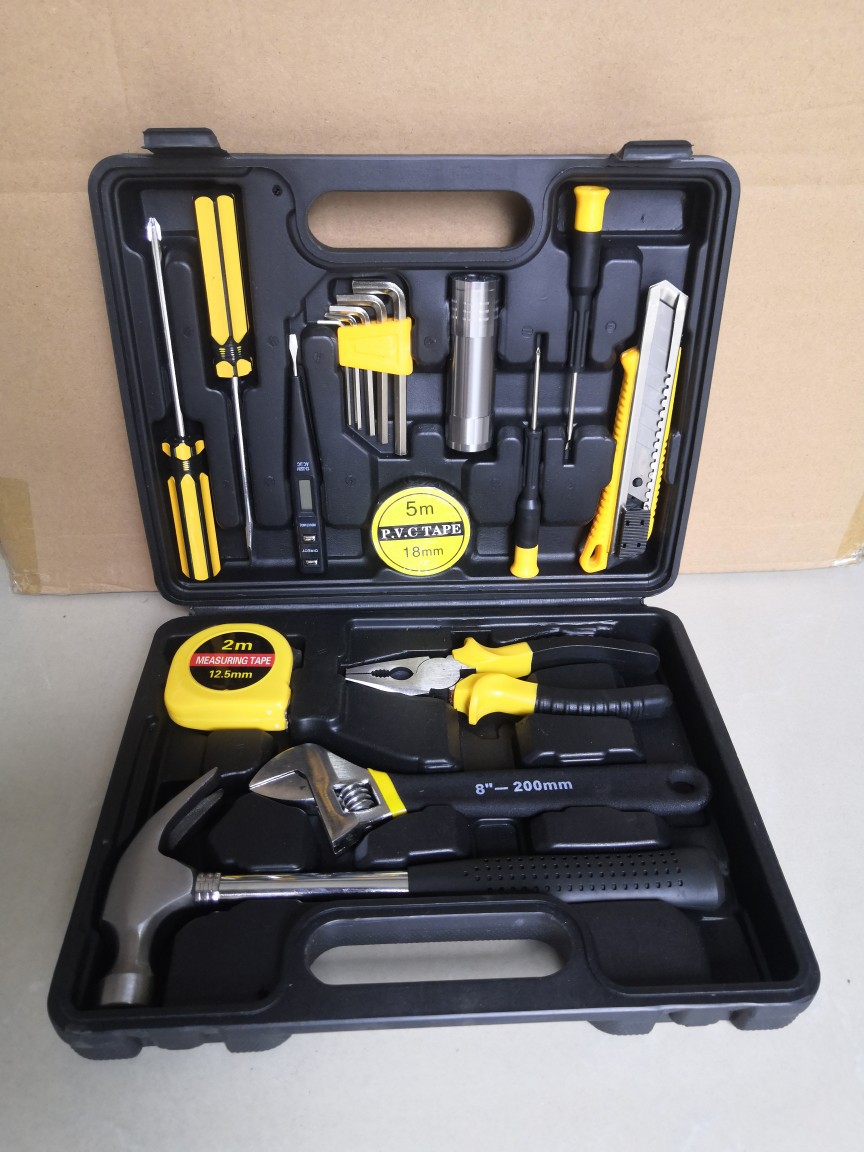 批发18件套礼品家用套装 五金工具箱碳钢 可丝印刻字logo 8018