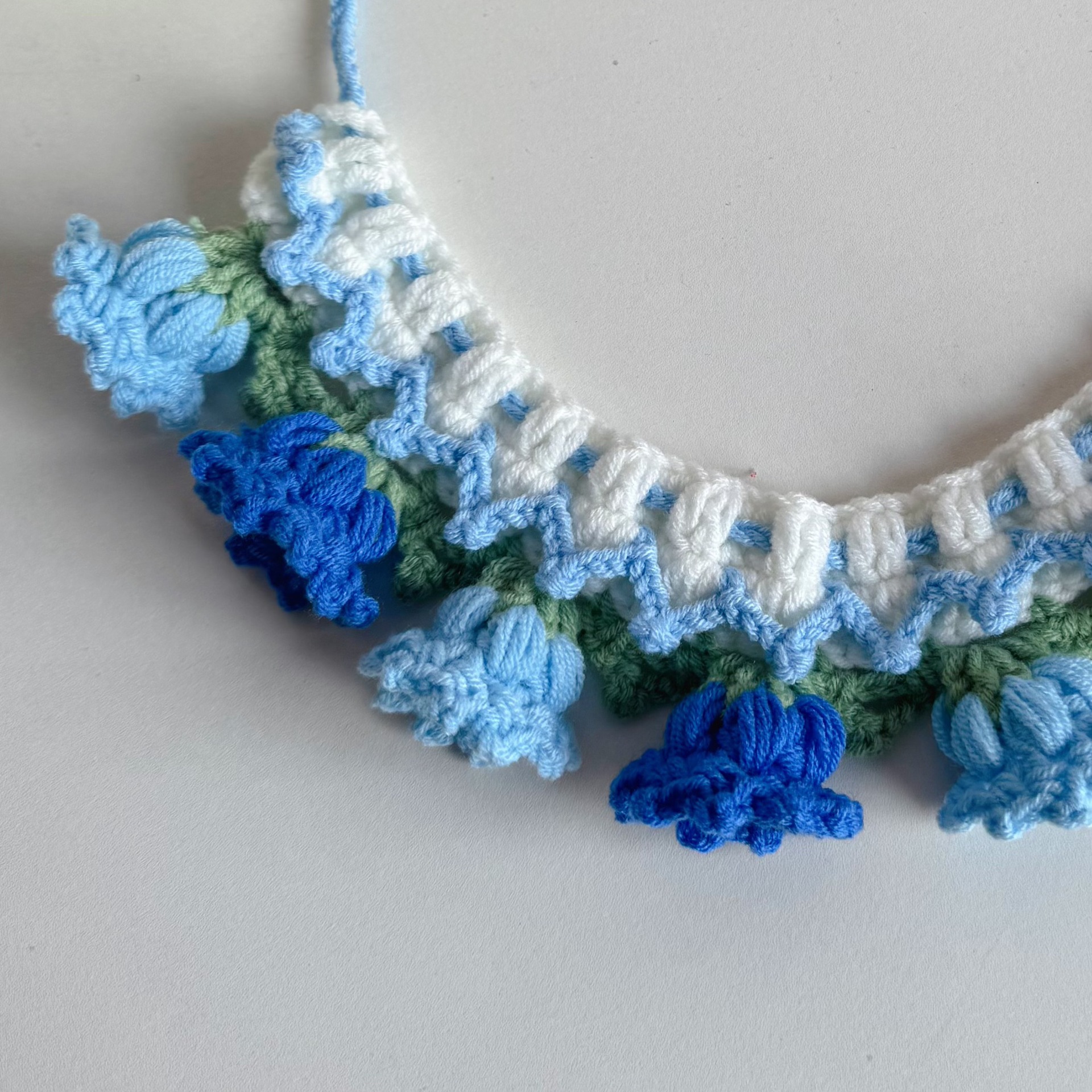 スプリングフィールドフラワーペットウールニット首輪猫唾液タオル蜂よだれかけ犬よだれかけかわいいドレスアップ