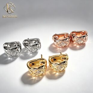 �ϵϋI �������θ���Ů���A�hCOCO�18K���p�ݶ���С��С���L�y