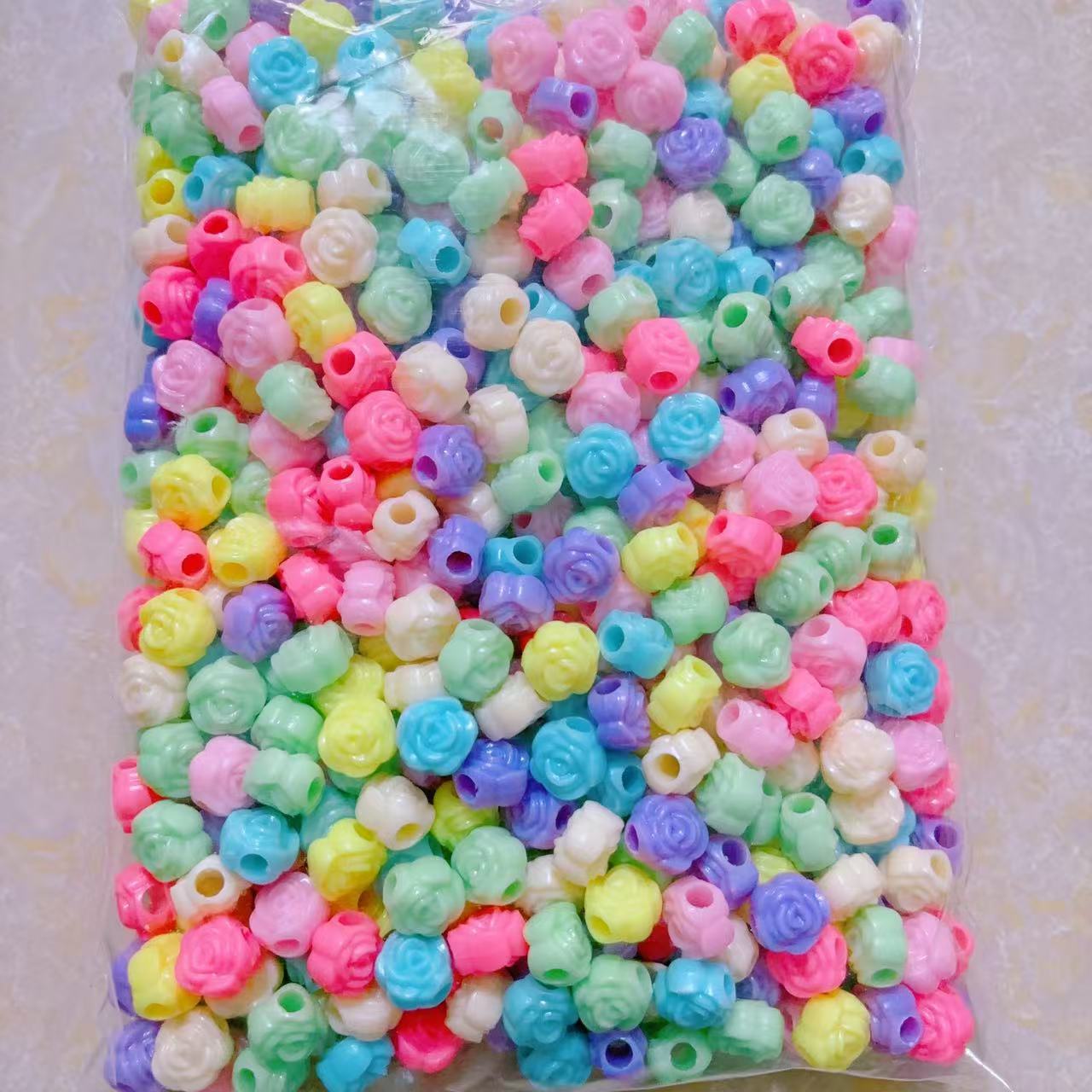 2025 Nuevas cuentas de cabello baratas en bolsa nuevas cuentas de plástico de color primavera diy gran agujero image 28