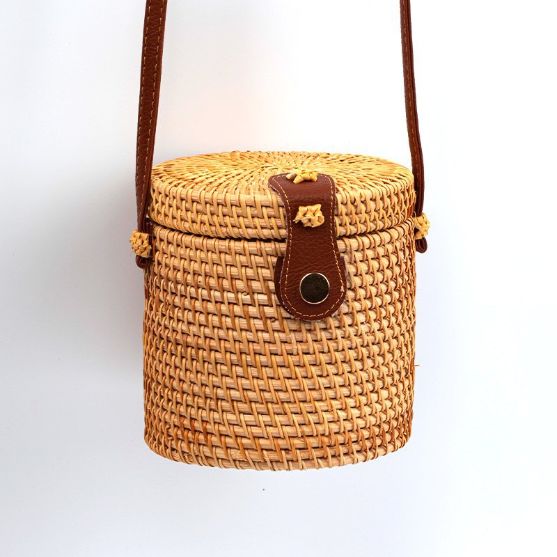 Bolsa de ratán, mini bolsa diagonal, canasta de bosque, bolsa redonda tejida de arte retro, bolsa de hebilla de cubo de vacaciones