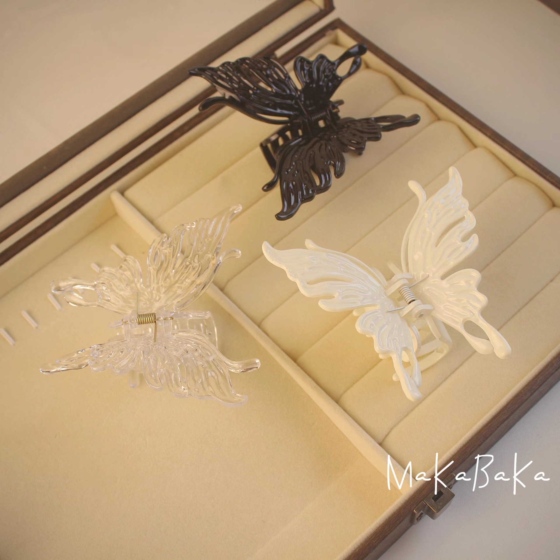 Südkorea Dongdaemun Super Fee Retro Drei-dimensional Schmetterling Greifen Clip Erweiterte Sinn Nische Design Elegante Shark Clip Top Clip_voghion.com