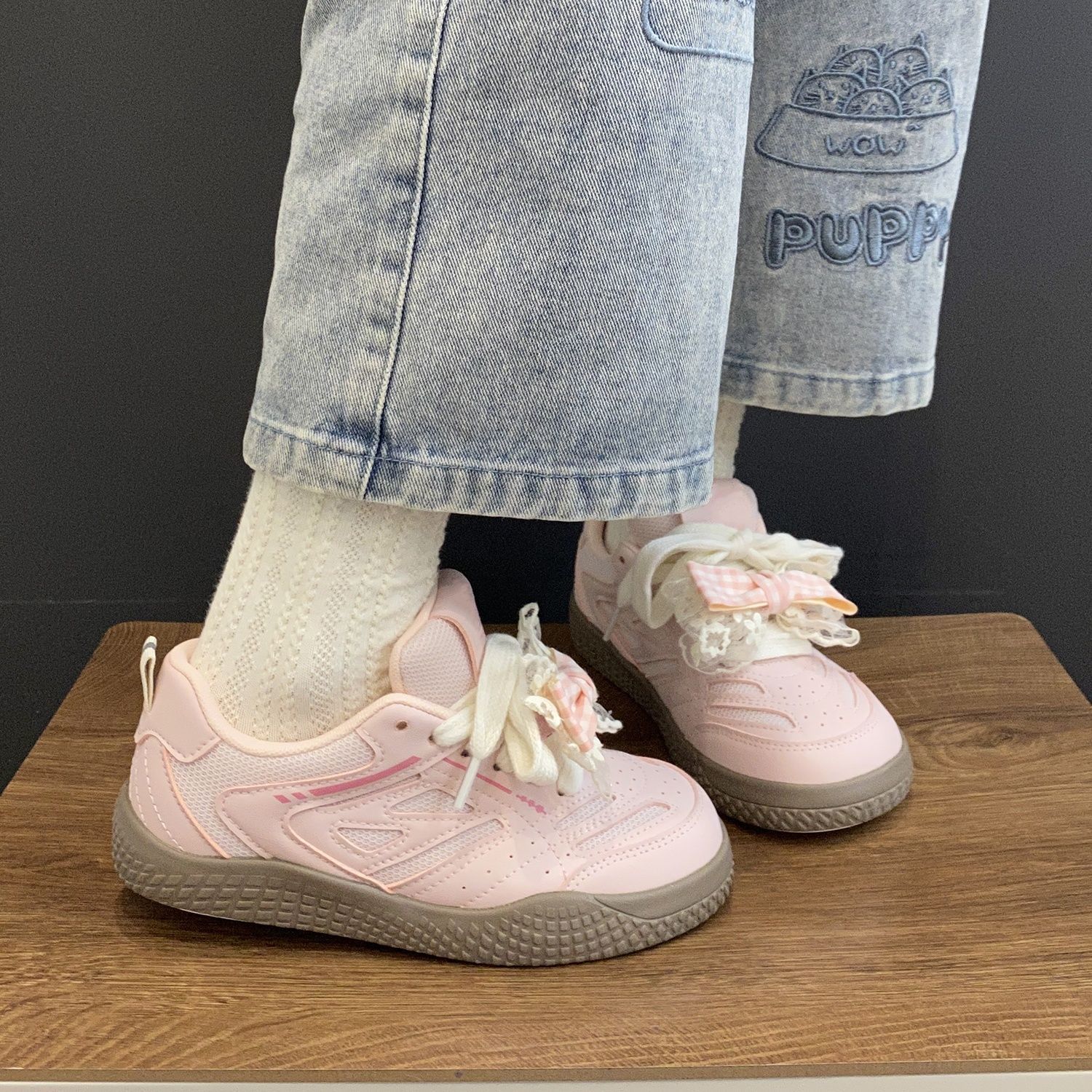 Zapatos de lona de arco originales de nicho de tendencia nacional para mujeres 2024 nuevo otoño transpirable con suela gruesa zapatos de entrenamiento de estilo universal