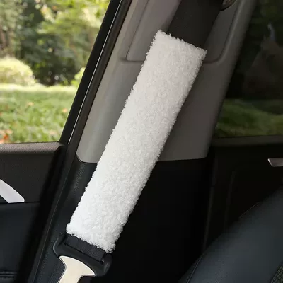 Seat belt shoulder pad: protective cover, anti-neck strangulation, essential car