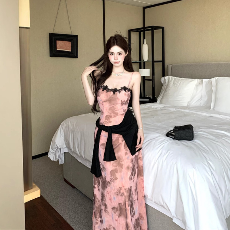 Pure Desire High-End Suit Skirt Hot Girl V Neck Hollow Short-Sleeved Dress Women's Summer Small Waist Covering Hip Skirt