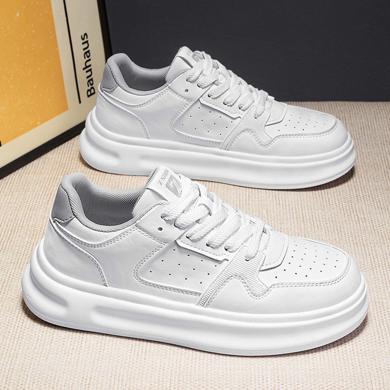 Zapatos de hombre de verano 2026 nuevos zapatos de skate de altura baja invisible de suela gruesa, zapatos casuales de juventud, pequeños zapatos de marea blanca