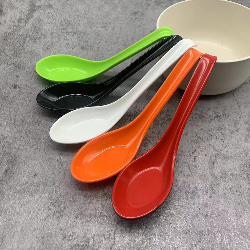 Solid color melamine hook spoon simple drinking spoon imitation porcelain resin deepening spoon drop-resistant plastic spoon spicy hot spoon heat-resistant spoon Solid color melamine hook spoon simple drinking spoon imitation porcelain resin deepening spoon drop-resistant plastic spoon spicy hot spoon heat-resistant spoon