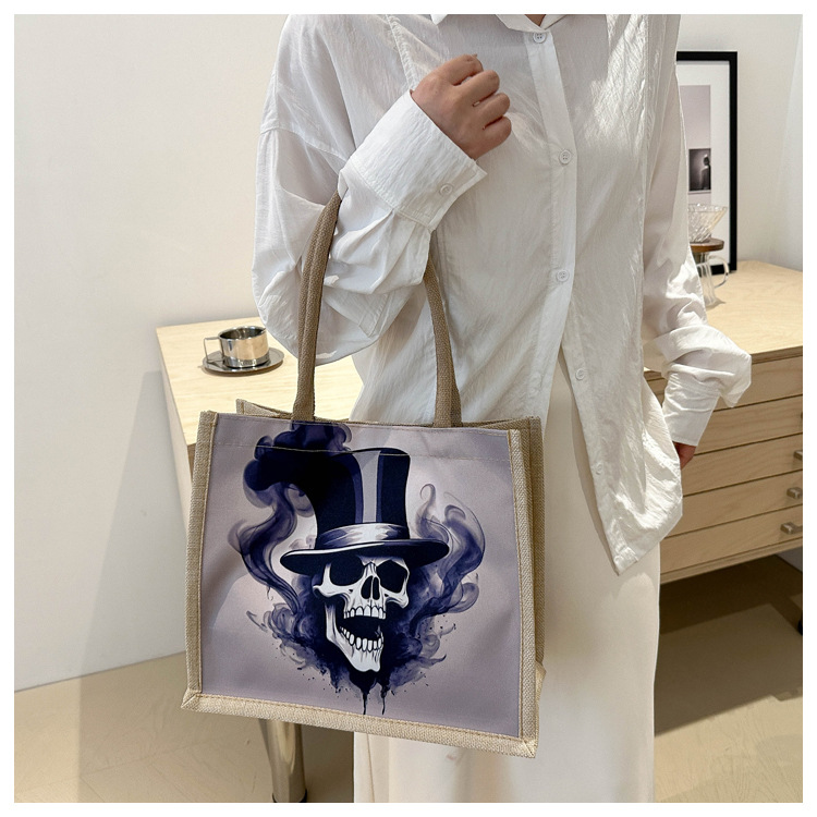 New fashionable skull canvas bag, women's large-capacity tote bag, single-shoulder bag for classes, 2024 fashionable tote bag undefined