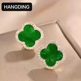 耳环;耳钉;项链