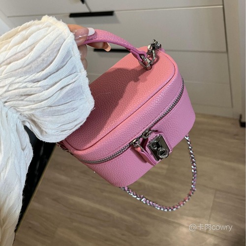 Niche design chain mobile phone bag for women 2024 new lock square box bag fashionable one-shoulder crossbody bag for women