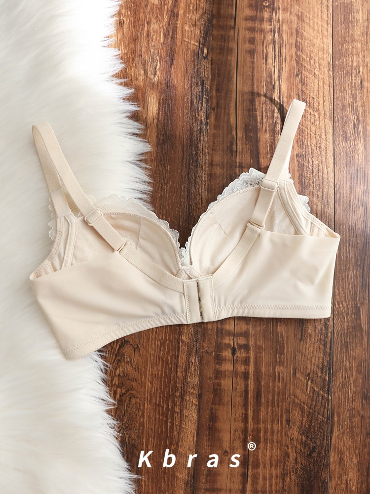 La ropa interior de seda de mora de seda japonesa de seda sin costuras de las mujeres empuja hacia arriba el pecho la colección anti-flacidez del sujetador inalámbrico 20102