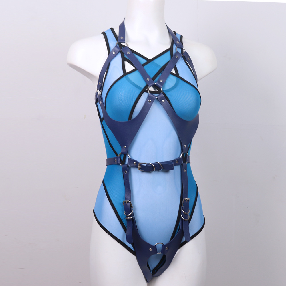 파란색 속옷 + 가죽 슈트