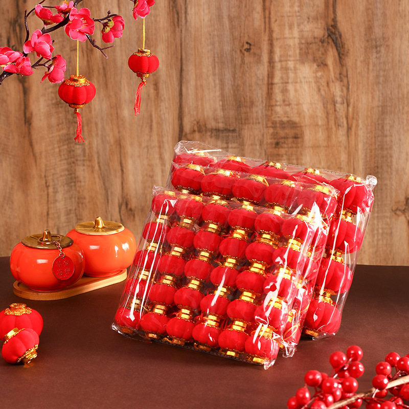 Festive Decoration Green Plants, Velvet-Covered Small Red Lanterns, Holiday Ornaments, Wedding and New Year Indoor and Outdoor Mini Tree Hangings