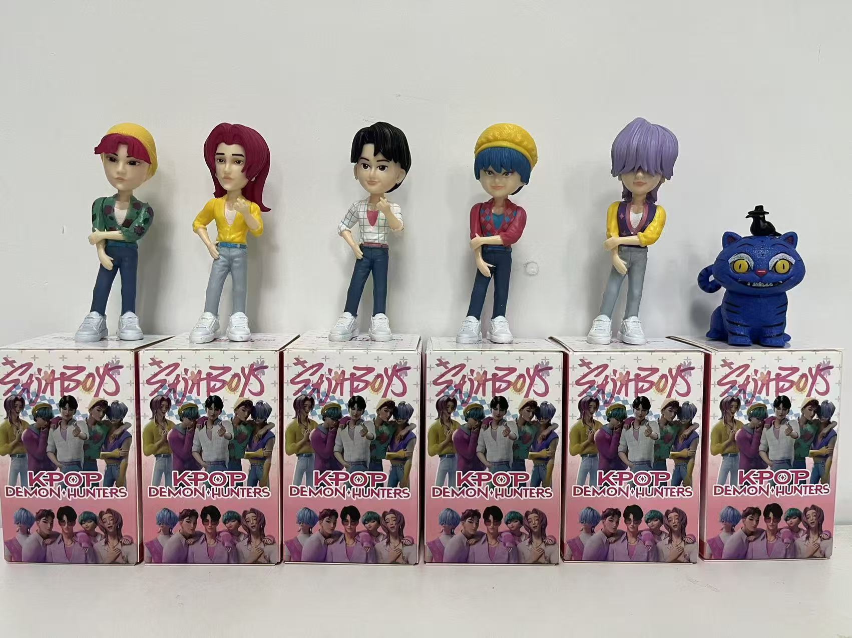 Caza de brujas transfronterizas 6 series de bolsas ciegas hechas a mano desmontaje Le muñeca modelo de muñeca decoración de escritorio llavero