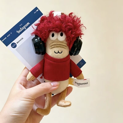 Pluş açarlıqlar Ugly-Cute Fish Keychain Plush - the-afro-headphones-are-so-bald-small-pendant-genuine-authorization