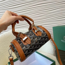 Goyard���Ź����¿�͹��ϻ����^����ʿ�D���g��μ�б������Ů��