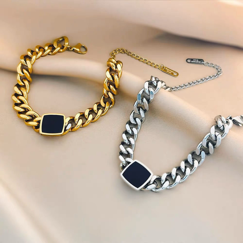 European and American personality exaggerated titanium steel thick chain bracelet female fashion Net red all-match Black Square high-grade non-fading bracelet