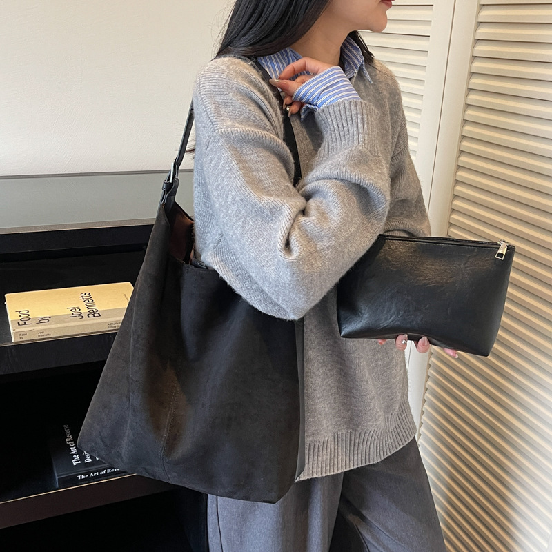 Bolsa retro esmerizada de terro para mujeres 2025 nueva gran capacidad de viaje de un solo hombro bolsas de cubo bolsas de ocio