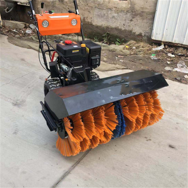 坚固耐造一米宽自走式扫雪机 电启动滚刷式抛雪机 全齿轮推雪机