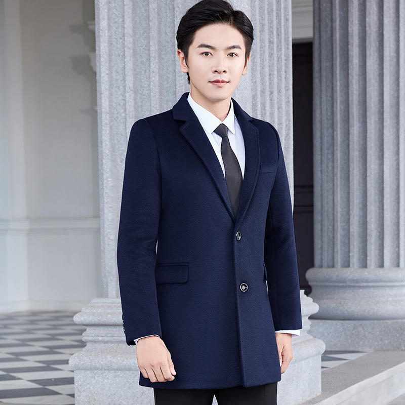 222 남성용 블루 수트 칼라