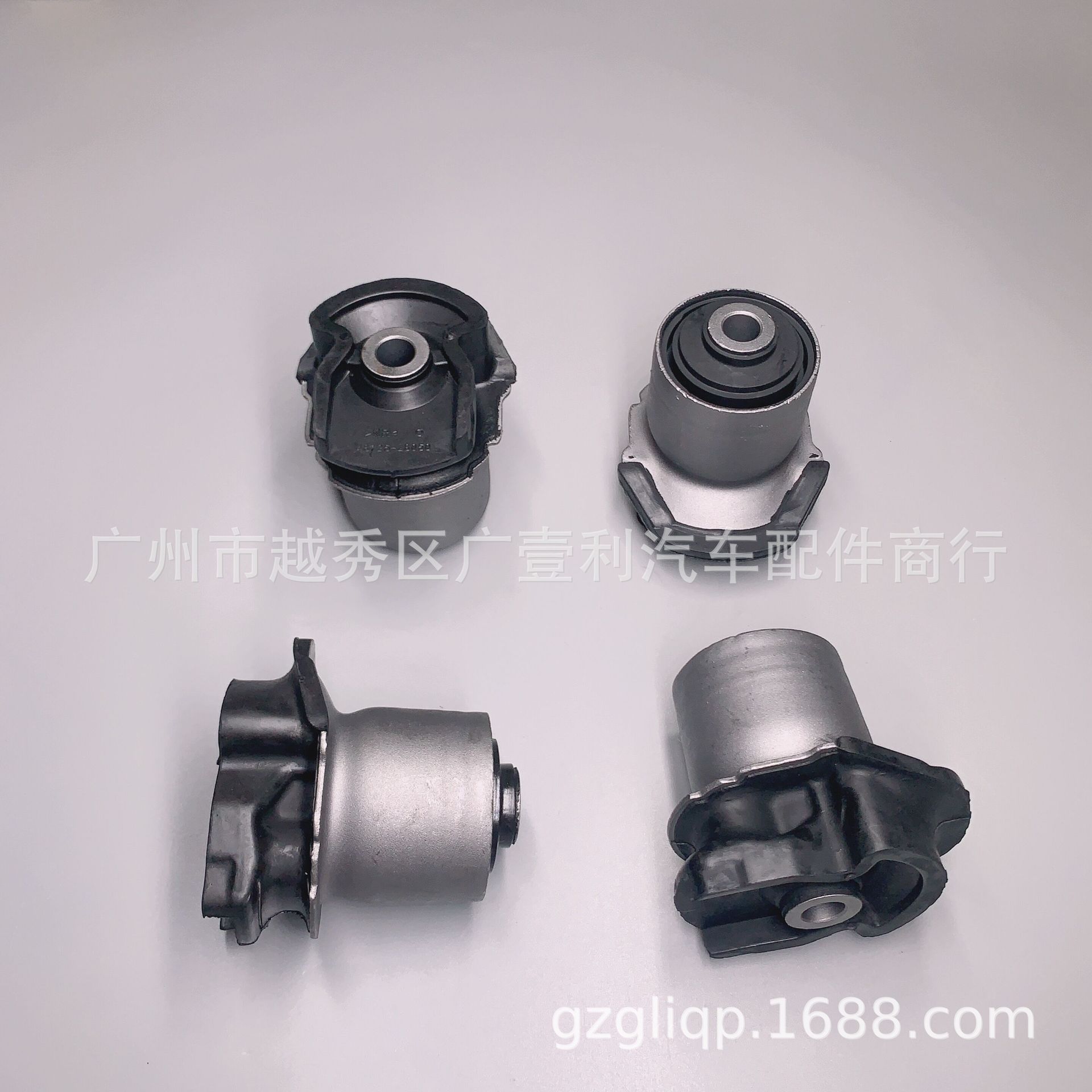 Suitable for 48725-08020 48725-28080 GGH20 NOAH VOXY rear axle rubber sleeve