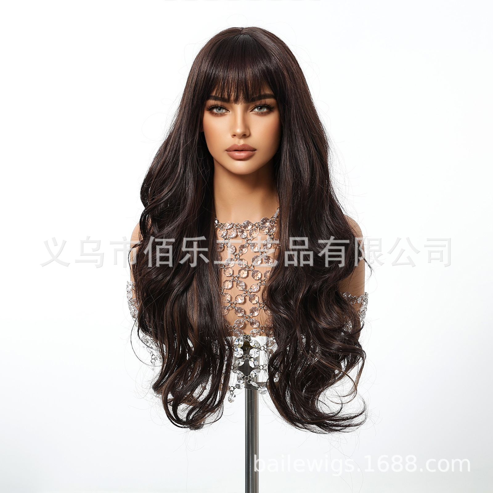 Peluca marrón oscuro venta caliente transfronteriza pelo largo y rizado natural todos los días cubierta de fibra química mujer Europa y América spot wigs al por mayor