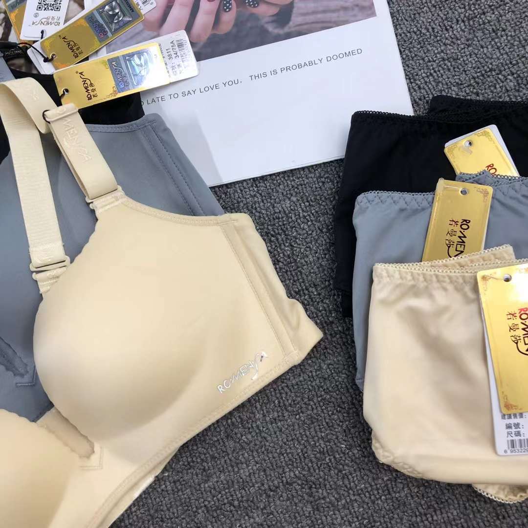 Vietnam Malasia nuevo pecho brillante pequeño push up ajustable medio grueso taza de algodón suave sujetador traje