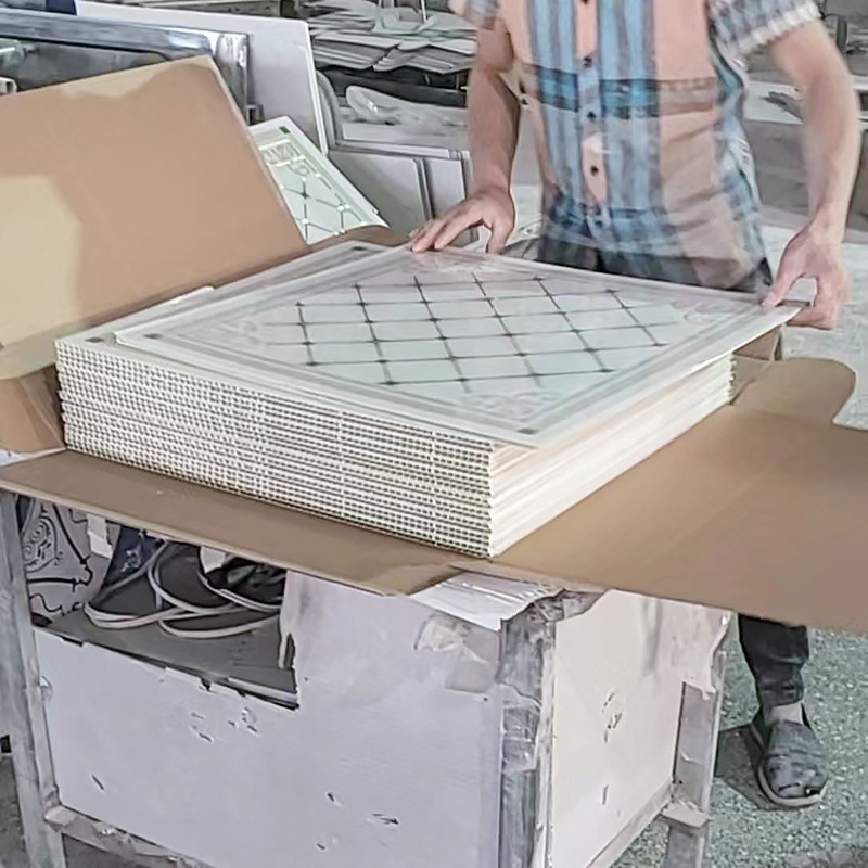 厂家供货 600方板塑钢PVC板吊顶工装集成天花材料方板扣板