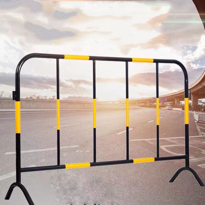 福州铁马临时护栏 铁马护栏 铁质护栏铁马 黄黑铁马 工地隔离栏