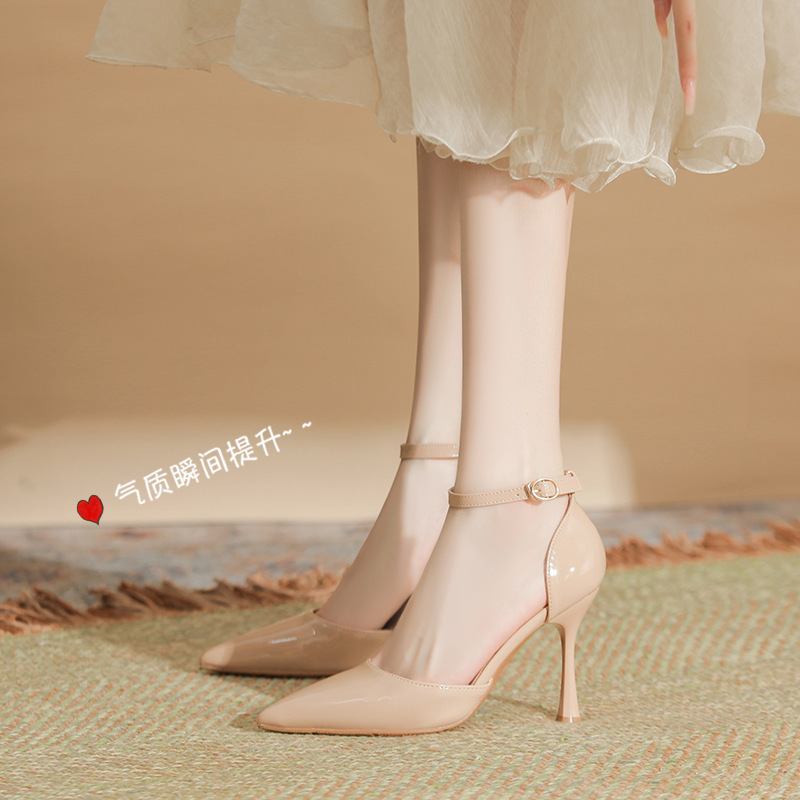 316-185 Pointed Hollow High-heeled Shoes with Buckle plus size Plus Fat Single Shoes Sexy Fashion Patent Leather Small Size Shoes