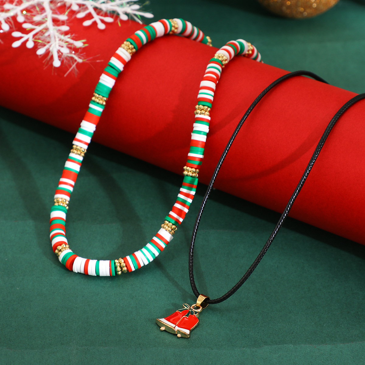 Christmas Beaded Choker Necklace With Crystal Snowman Charms_voghion.com