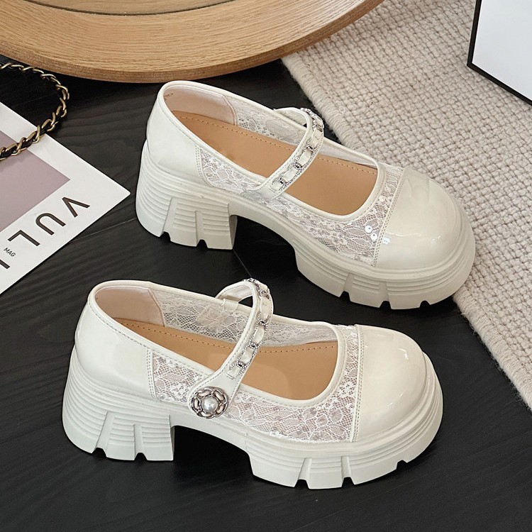 2026 verano nuevo calzado de cuero de tacones gruesos retro estilo universitario transpirable de moda versátil zapatos Mary Jane