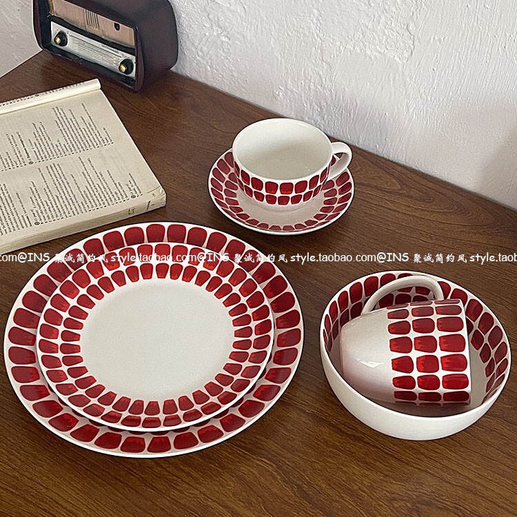 Finnish 24-Hour Red Medieval Tableware Ceramic Pasta Western Plate Salad Bowl Coffee Cup Saucer Milk Mug