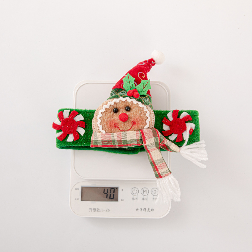 Cross-border Christmas curtain buckle decoration gingerbread man creative curtain hug home decoration wholesale Christmas curtain buckle