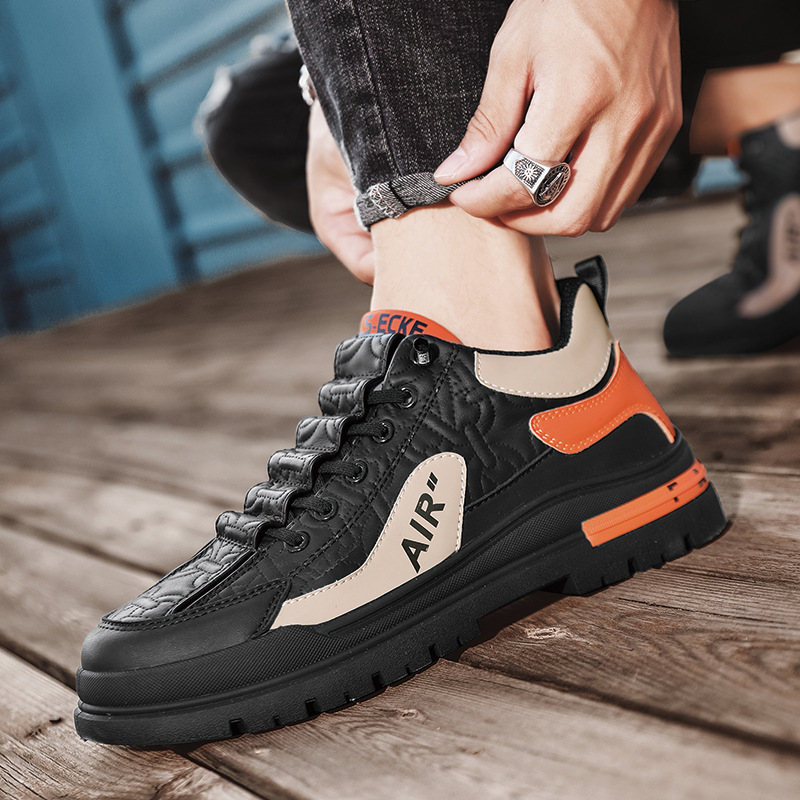 2024 otoño para ayudar a la superficie de cuero de tercife anti-tercife casual al aire libre herramientas de botas de martin con la tendencia europea y americana en vivo zapatos de hombre