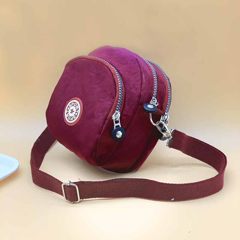 Messenger Bag Middle-aged and Elderly Mother Women's Bag Nylon Cloth Small Bag Simple Lightweight All-match Coin Purse Vegetable Bag Shoulder Bag Messenger Bag Middle-aged and Elderly Mother Women's Bag Nylon Cloth Small Bag Simple Lightweight All-match Coin Purse Vegetable Bag Shoulder Bag