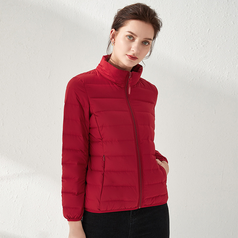 Nueva chaqueta de plumón ligera para mujeres corta con capuz de cuello delgada sin costuras de punto de mujer chaqueta ligera de tamaño grande image 8