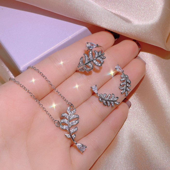 Cross-border jewelry feather zircon clavicle chain necklace female Net Red Diamond simple earring ring jewelry set Wholesale Cross-border jewelry feather zircon clavicle chain necklace female Net Red Diamond simple earring ring jewelry set Wholesale