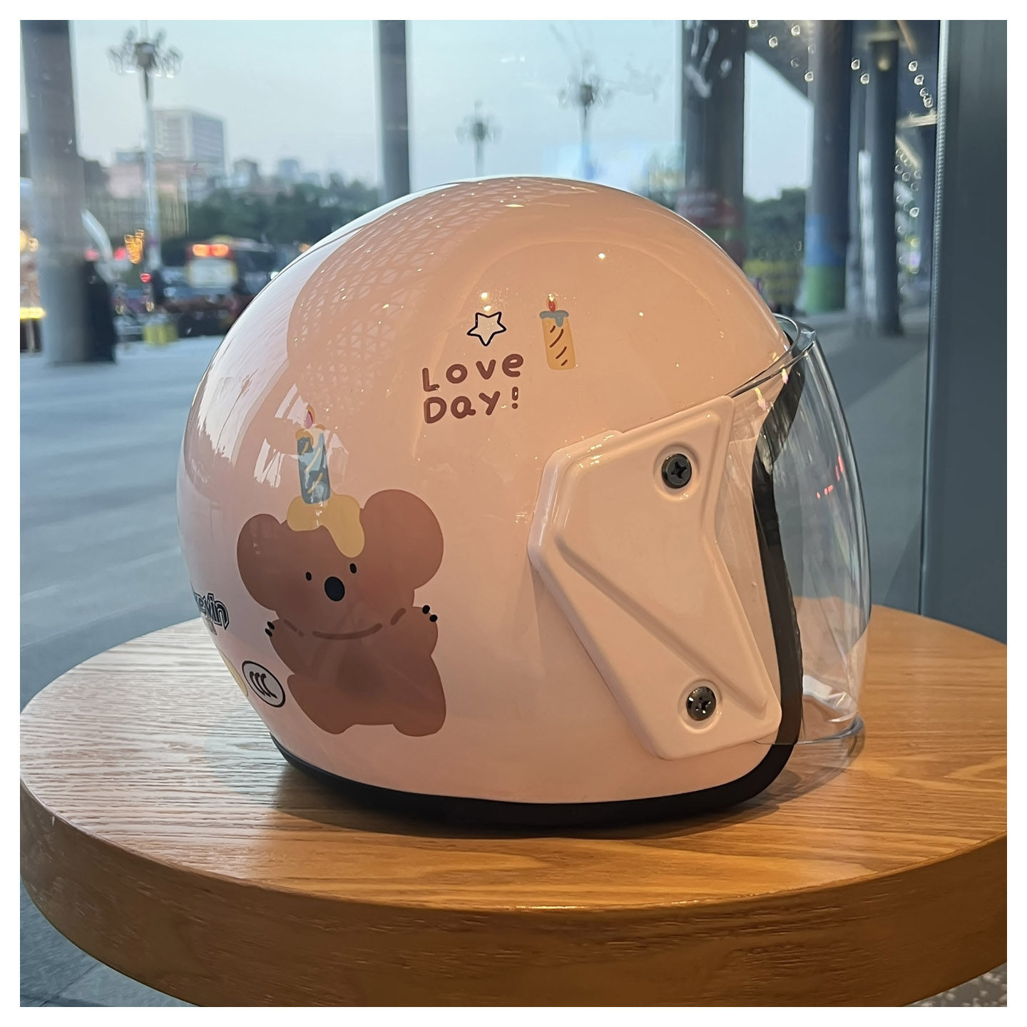3C National Standard Certified Electric Vehicle Helmet, Men's and Women's Motorcycle Helmet, Four-Season Windproof Universal Cartoon Cute Safety Helmet