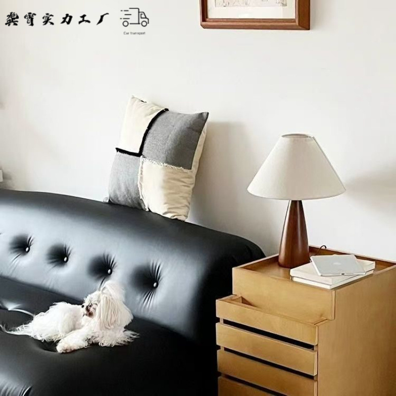 American Retro Nordic Table Lamp American Retro High Beauty Value Simple Decorative Atmosphere Lamp Bedroom Bedside Home Lamp