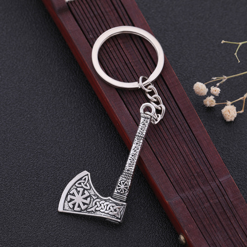 Factory direct sales Nordic personality retro style Viking ax pendant fashionable new versatile alloy ancient silver keychain