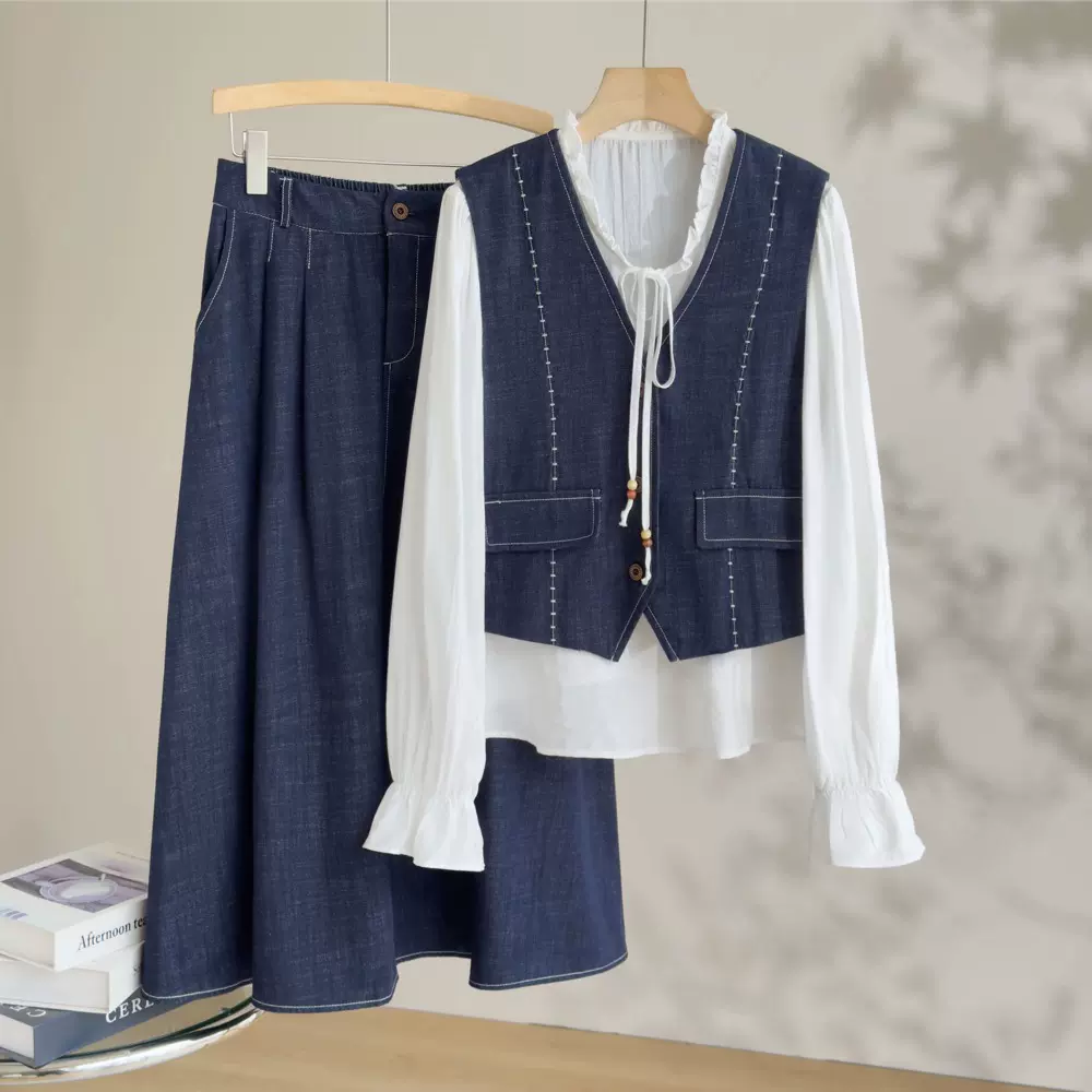 恩迪仿牛仔马甲白色衬衫半身裙时尚通勤套装女春季天丝棉三件套