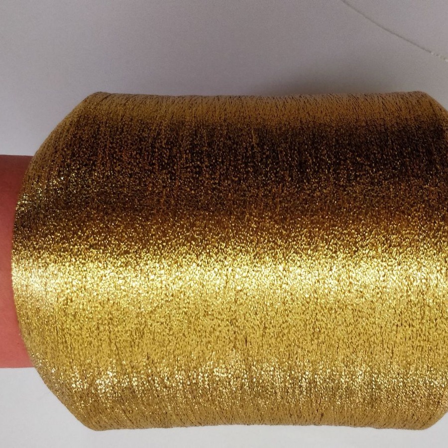 两股白线和浅紫葱缠绕纱线一条金葱一根75D黄丝合股线黑金纱线