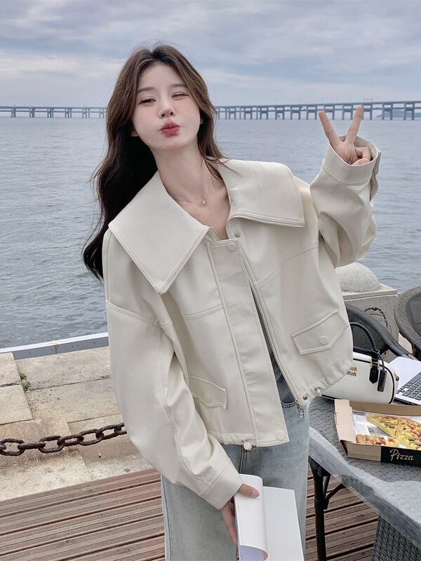 Korean-Style Large Lapel Fashionable White Jacket for Women, Spring 2026 New Style, Loose Fit, Slimming, Short Jacket for Petite Figures