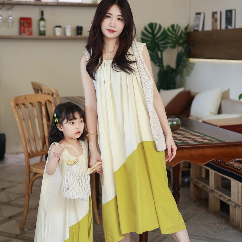 Mother and daughter dresses, 2024 summer new style, sleeveless pure cotton patchwork, Korean style, loose and fashionable girls' vest dress.