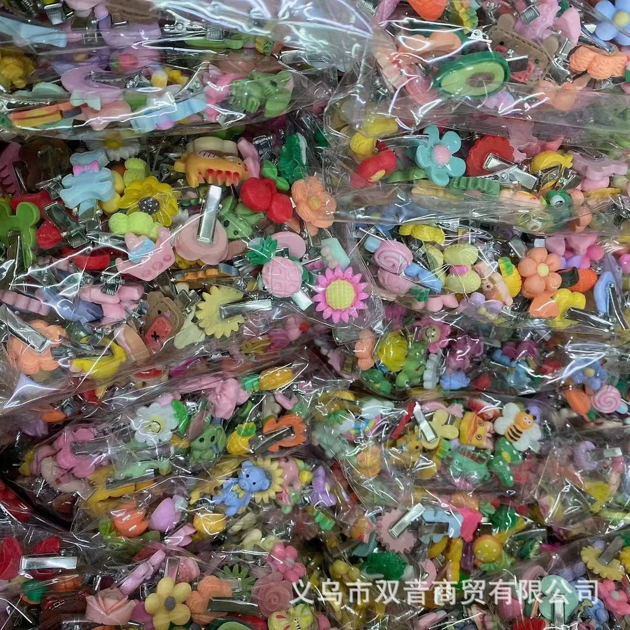 Комплект детских милых мультяшных заколок для волос, assorted дизайны, безопасно для косичек (0.014 кг)
