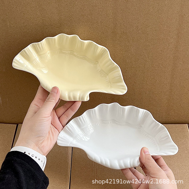 Ins Small Large Shell Plate ~ French Retro Embossed Ceramic Shell Styling Plate Storage Plate Fruit Dessert Plate